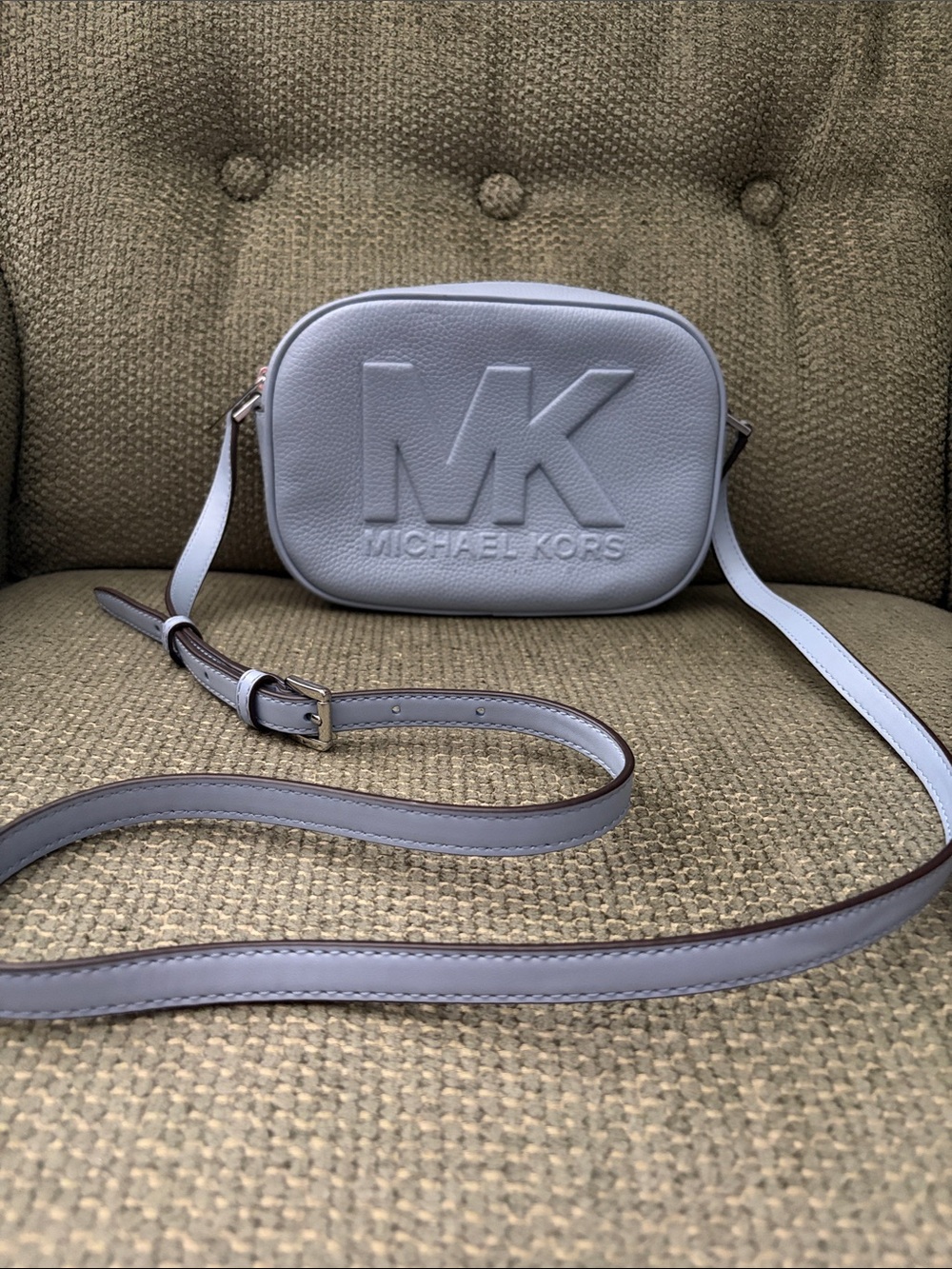 Michael Kors Jet Set Travel Medium Oval Camera Crossbody Bag